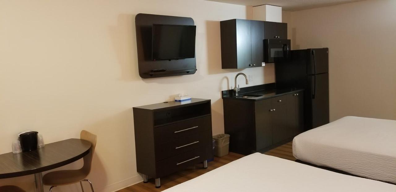 Joys Inn Innisfail, Ab المظهر الخارجي الصورة